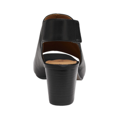 Evelyn Bootie